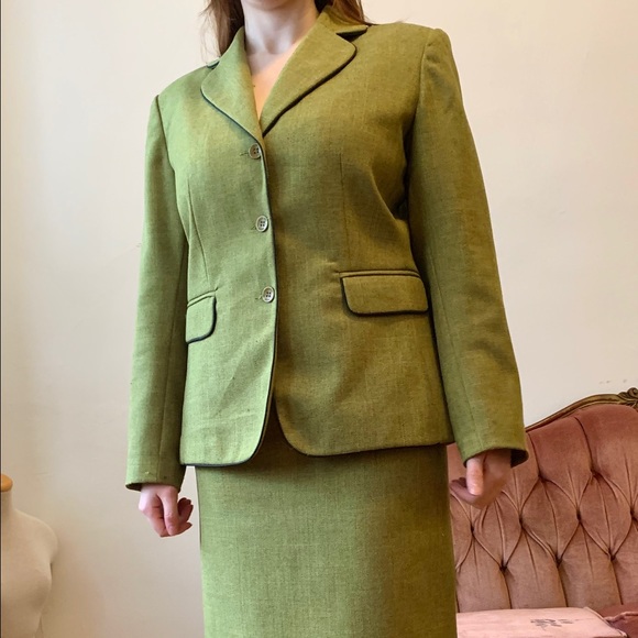 Vintage 90s Green Suit - Skirt & Blazer - Size 8 - Picture 6 of 9